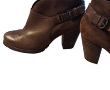 Clark's 'Mission Parker' suede Ankle Boots