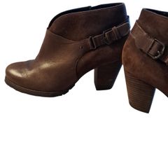 Clark's 'Mission Parker' suede Ankle Boots
