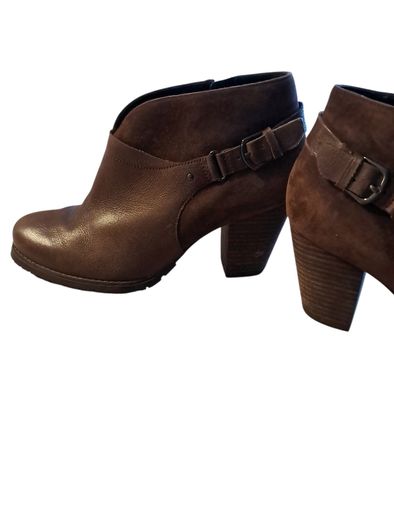 Clark's 'Mission Parker' suede Ankle Boots