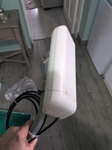 Gemtek WLTGG-123 LTE Kit & Router