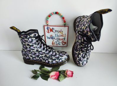 Dr Martens 1460 Pascal floral purple 8 hole boots UK6.5 EU40 US8.5