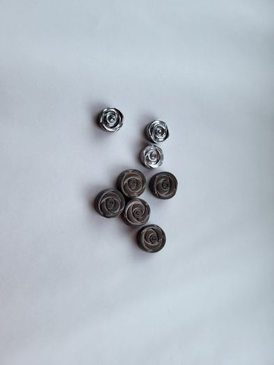 Hematite roses 8mm and 10mm. Gemstone beads