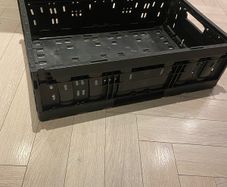 crates