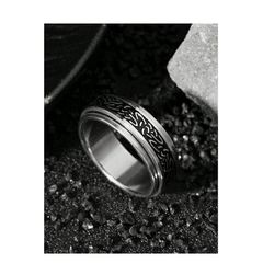 Silver & Black Men's Ring size 9 - great gift - nice as a pendant too
