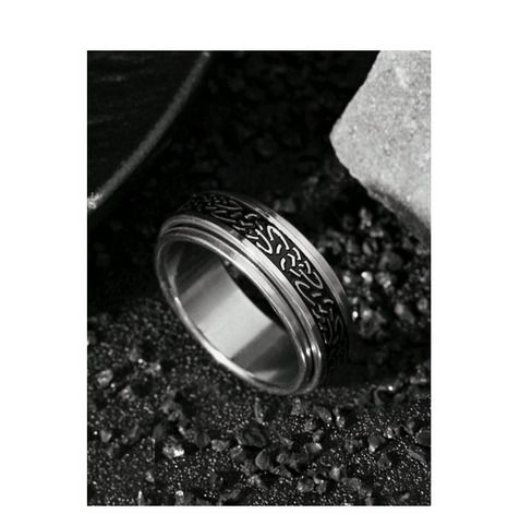 Beautiful Ring With Sparkly Gems size 10 + other lovely rings available