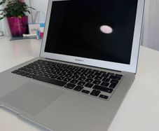 MacBook Air 13" (2017)