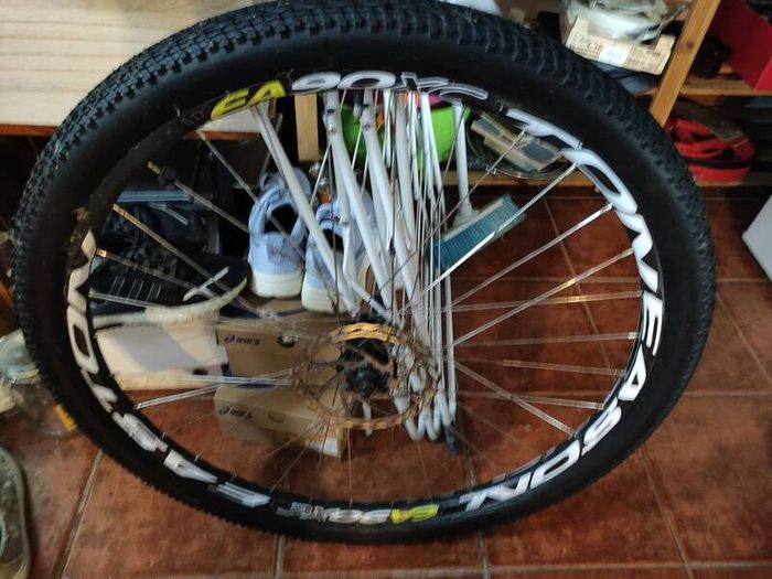Mountain bike wheel