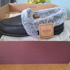 Skechers Slippers women's size 5.5