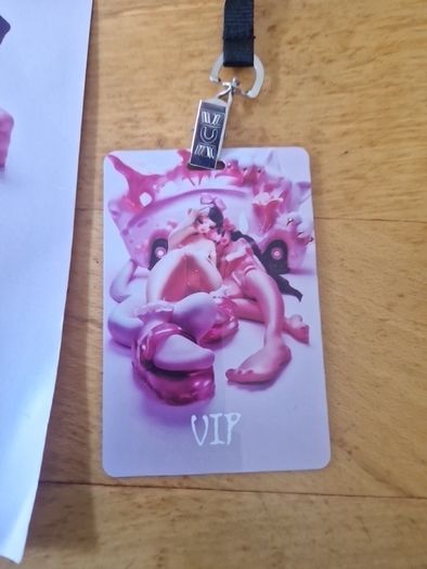 Melanie Martinez Memrobilia
