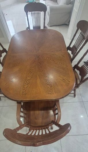 Dining Table and 8 chairs