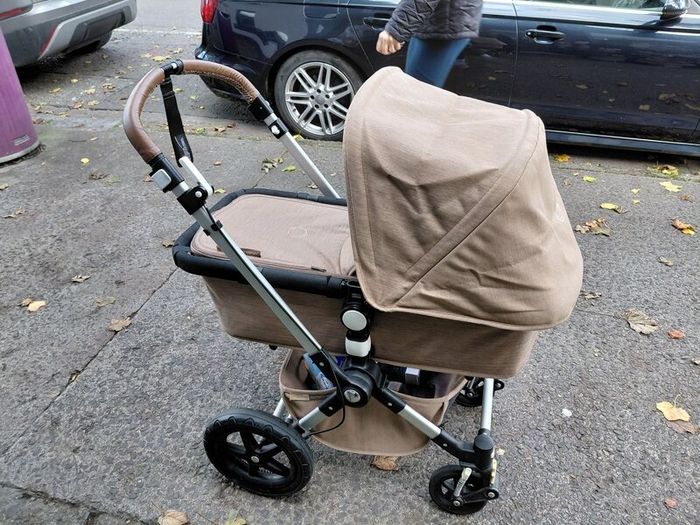 Bugaboo Cameleon 3 and car seat plus base