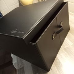 Storage box