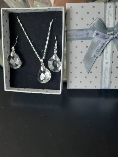 Swarovski Crystal Elements Earrings and Pendant