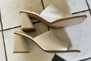 Wide Heel Soft Elegant Leather Sandal Mules Sz 6 / Eu 39. Colour Cream Immaculate. Zara