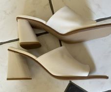 Wide Heel Soft Elegant Leather Sandal Mules Sz 6 / Eu 39. Colour Cream Immaculate. Zara