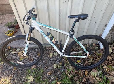 Carrera Vengeance Mountain Bike 27.5" (Also Sellin