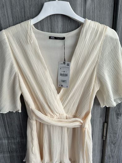 BNWT Zara Dress - M