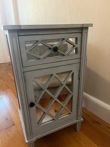 Small side table/bedside table