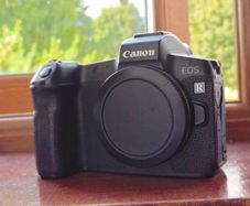 Canon EOS R body only