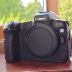 Canon EOS R body only