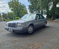 Mercedes-Benz E-Class 1993