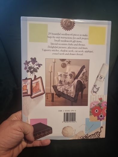 Heirloom Embroidery (Creative Crafts for Creative Hands. Hardcover