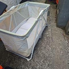 travel cot pet