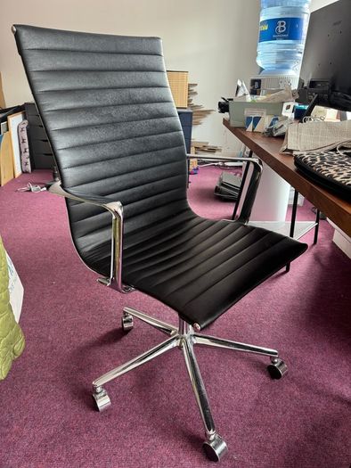 6 x Eames Style Chrome and Faux Leather Office Chairs Black (priced each)