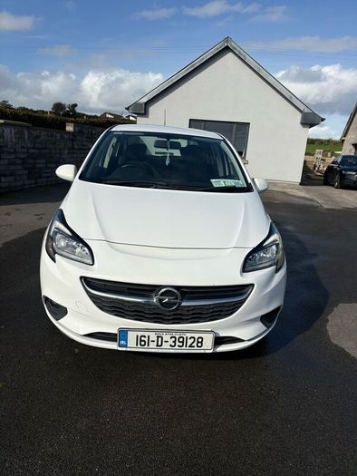 Opel Corsa 2016 1.4 Petrol 5DR