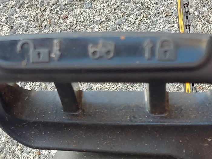 McCulloch Petrol Chainsaw in excellent condition