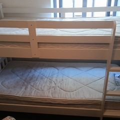 bunk bed with matress