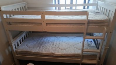 bunk bed with matress