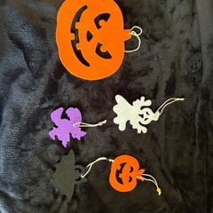 Halloween Party Decorations & Accessories. Balloons, Doorbell, Pumpkin Lights & More