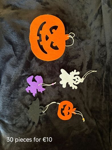 Halloween Party Decorations & Accessories. Balloons, Doorbell, Pumpkin Lights & More