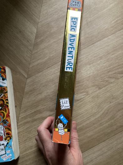 Tom Gates- Epic Adventure- Liz Pichon