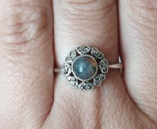 Sterling Silver Ring with Labradorite and Marcasite.