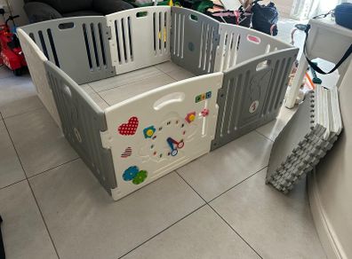 VentureAll Stars Duo Baby Playpen, Large Plastic Play Pen with Play Mats,