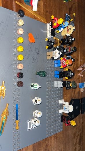 Old box of Lego + mini figures