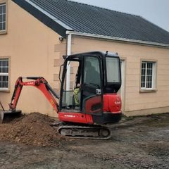 Kubota KX016-4 Mini Digger (1.6 Ton)  Cab