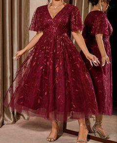 BNWT Stunning Dress with Sparkly Threads & Sequins - excellent for any special event + matching accessories available