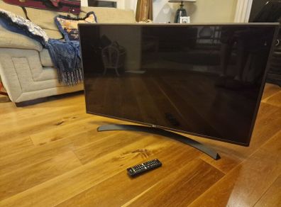 Lg 43" Smart Tv