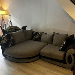 Couch and coffee table FREE FOR PICK UP
