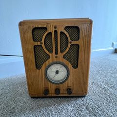 Retro Style Radio & CD Player