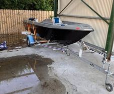 Redfin 5000 Boat