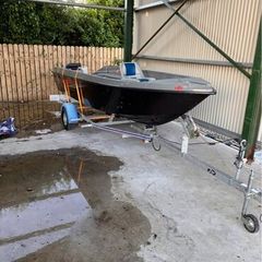 Redfin 5000 Boat