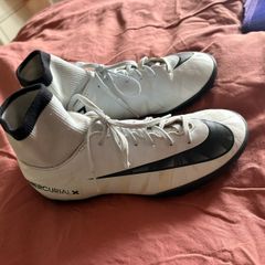 nike mercurial Astro football boots