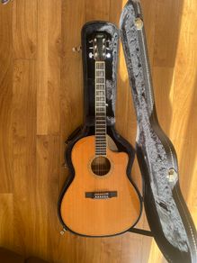 LARRIVEE LV-03R with hard original case