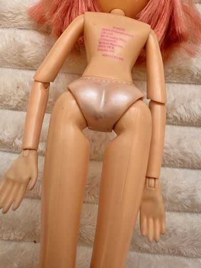 Bratzillaz Magic Night Out Jade JAdore Used Knees a bit loose Please see photos