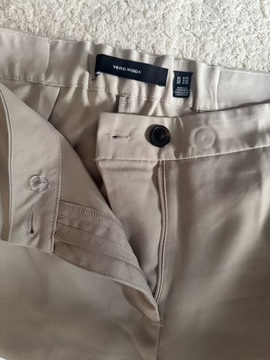 NEW Vero Moda beige trousers Size S