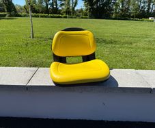 John Deere Seat from an X350R